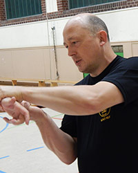 Klase <b>Modern Arnis</b> (Braungurt) - peter-rueger_1